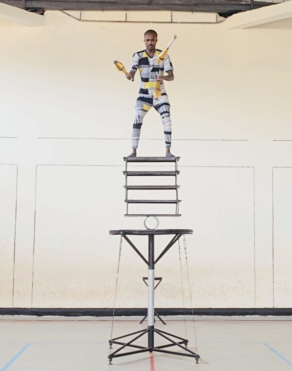 092 The circus man - Image 7